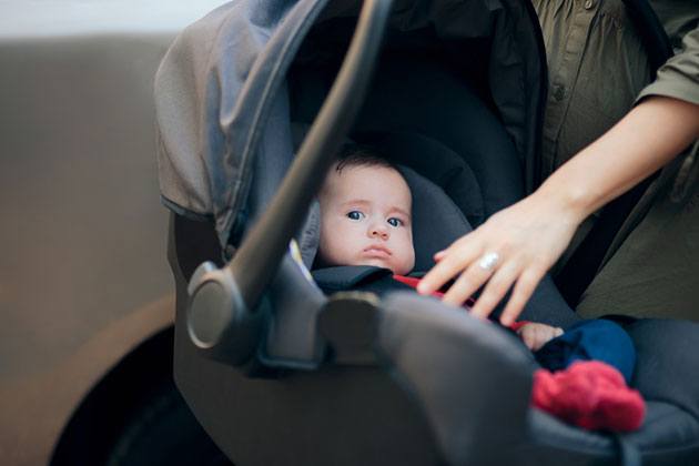 how to put newborn in car seat chicco