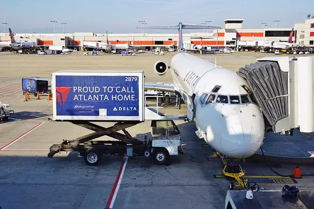 flying with a child delta airlines